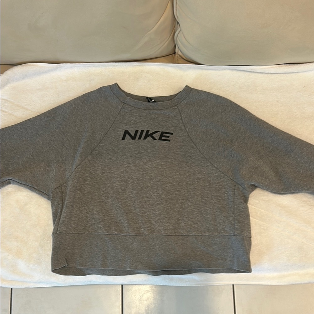 Nike Gray Crew Neck Sweater Athletic Leisure